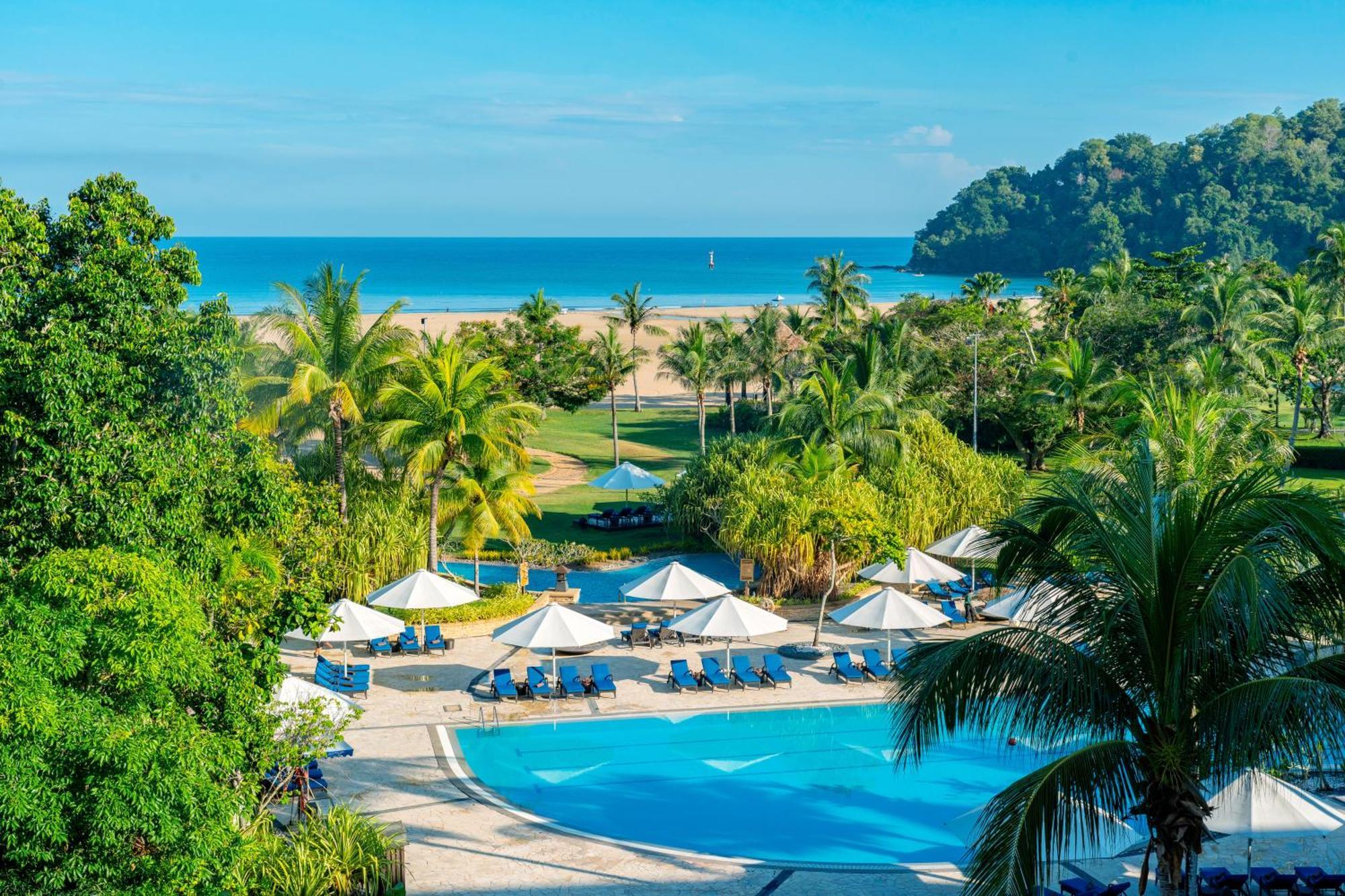 Shangri-La Rasa Ria, Kota Kinabalu Exterior foto The beach at the Langkawi Hilton